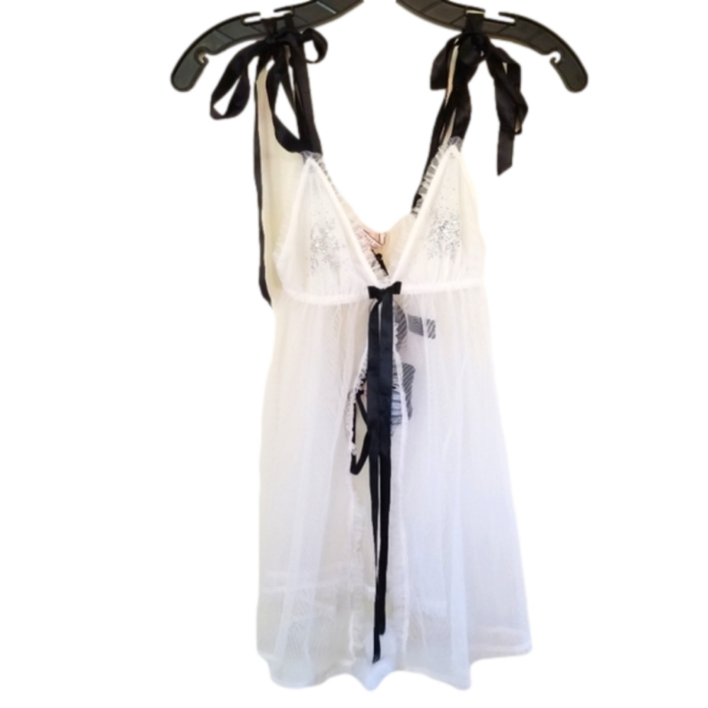 NWT Victoria Secret Lingerie Snowflake 2 Piece Thong Nightie Set Size XS - Picture 1 of 13